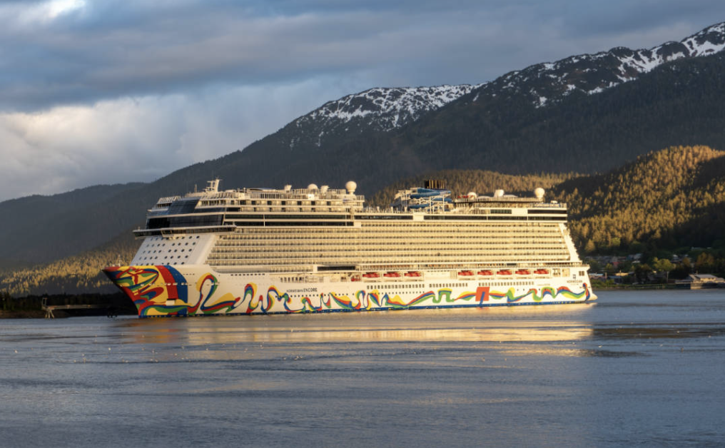 Cruise Ship